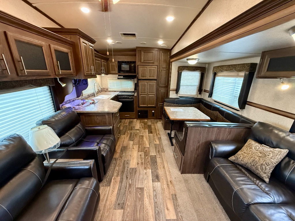 2016 Rockwood 8280WS - Image 5