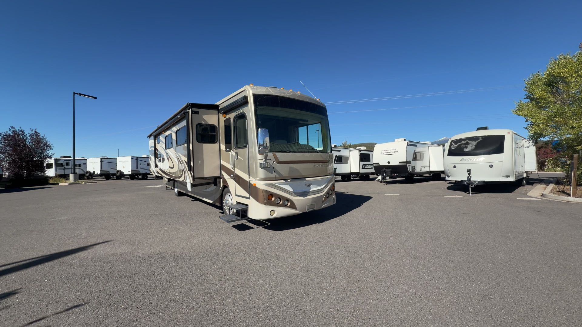 2013 Fleetwood Expedition 38B - Image 4