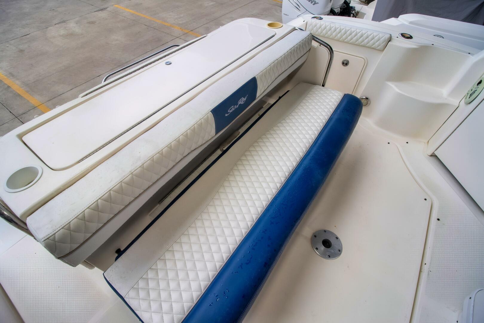 2005 Sea Ray 340 Sundancer - Image 6
