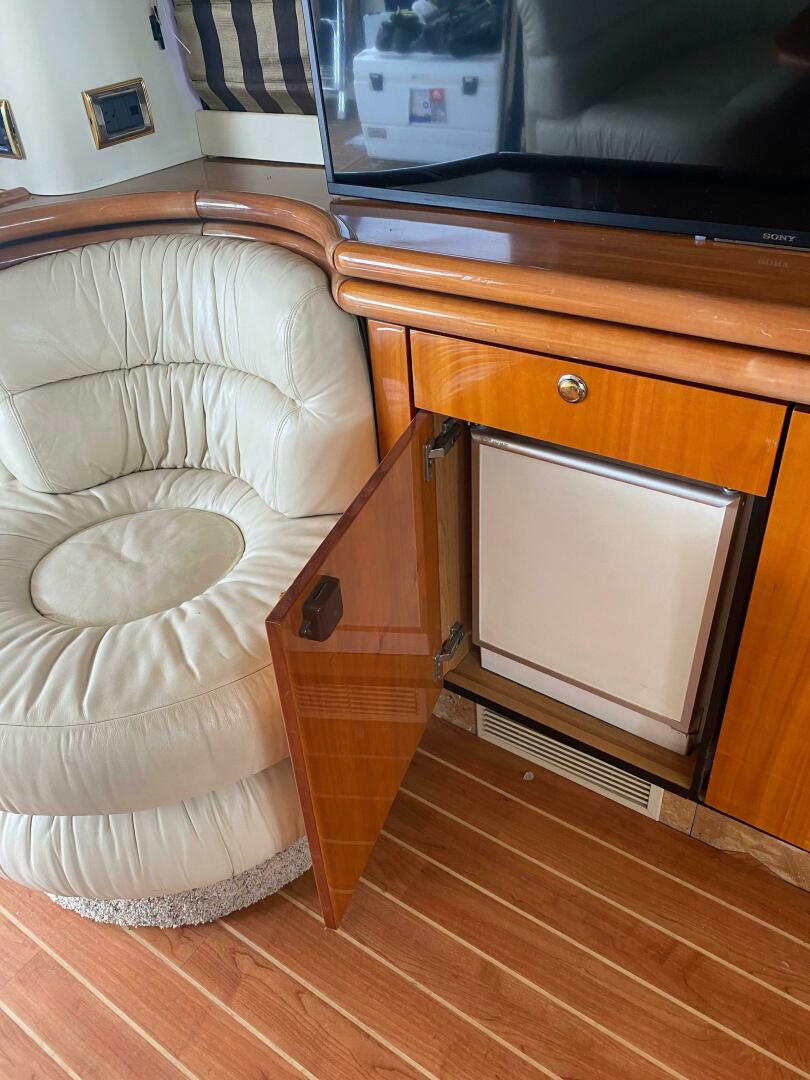 1998 Sunseeker 62 Manhattan - Image 16