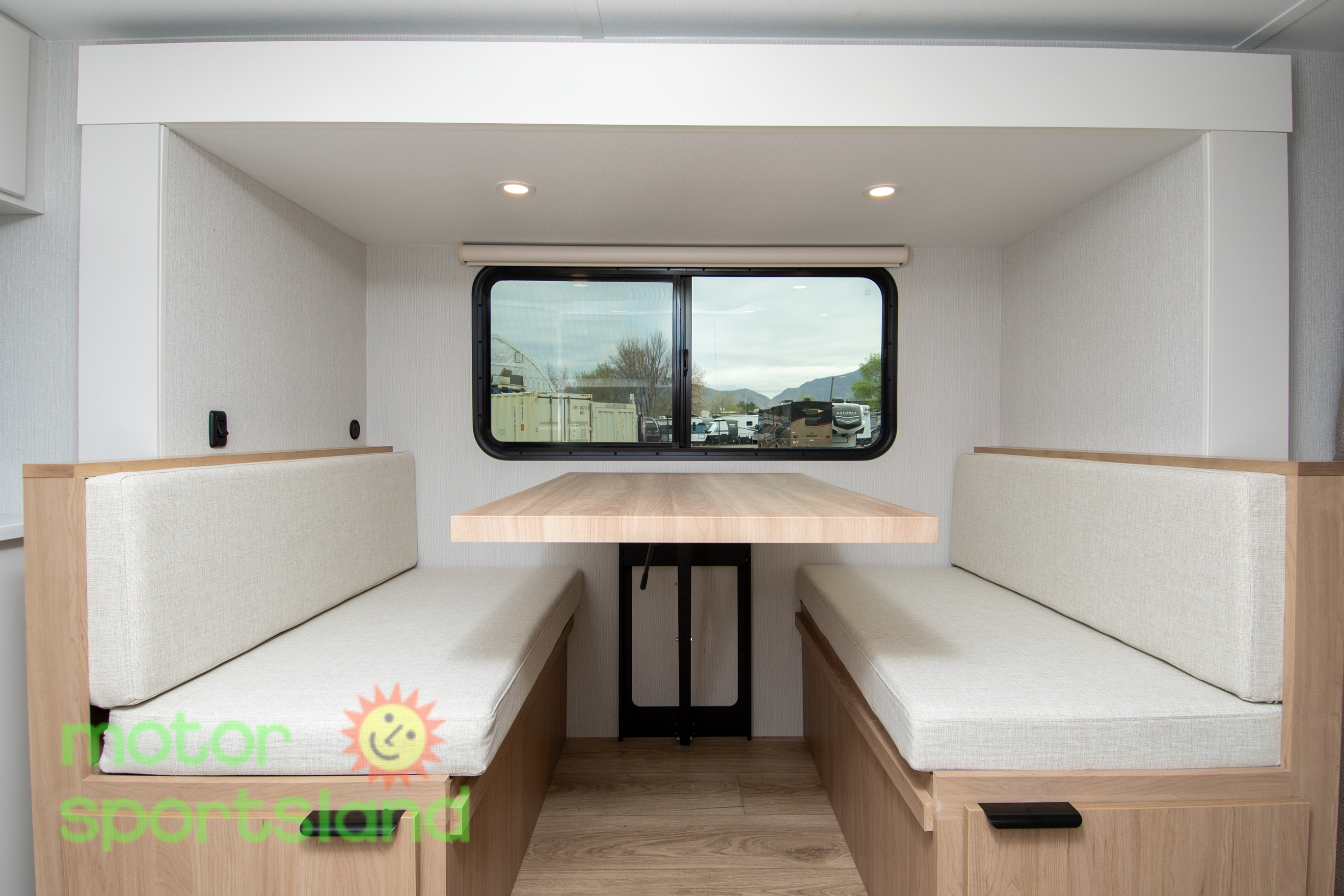 2026 Winnebago Micro Minnie 2108TB - Image 39