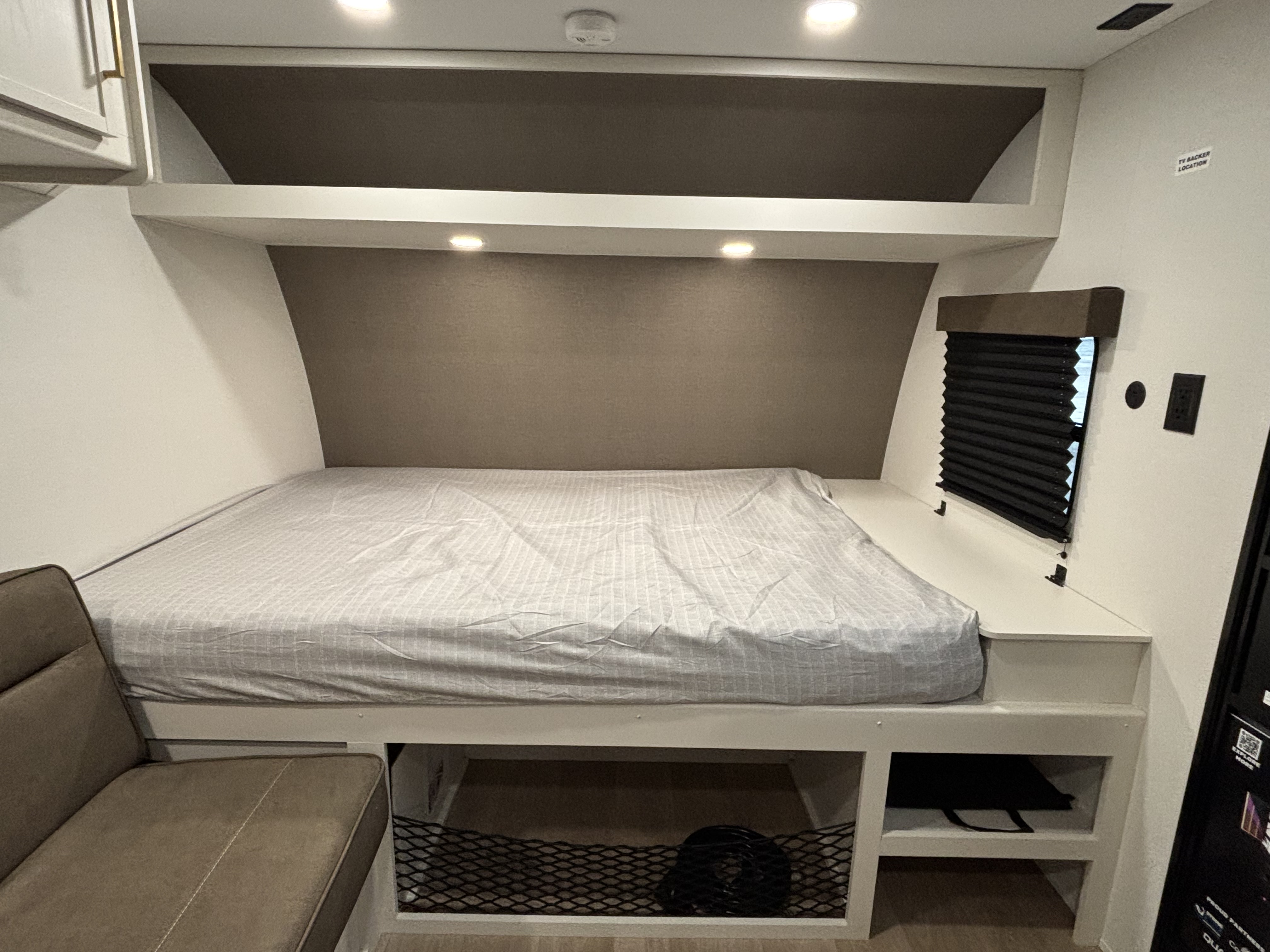 2026 Grand Design Transcend ONE 151BH - Image 15