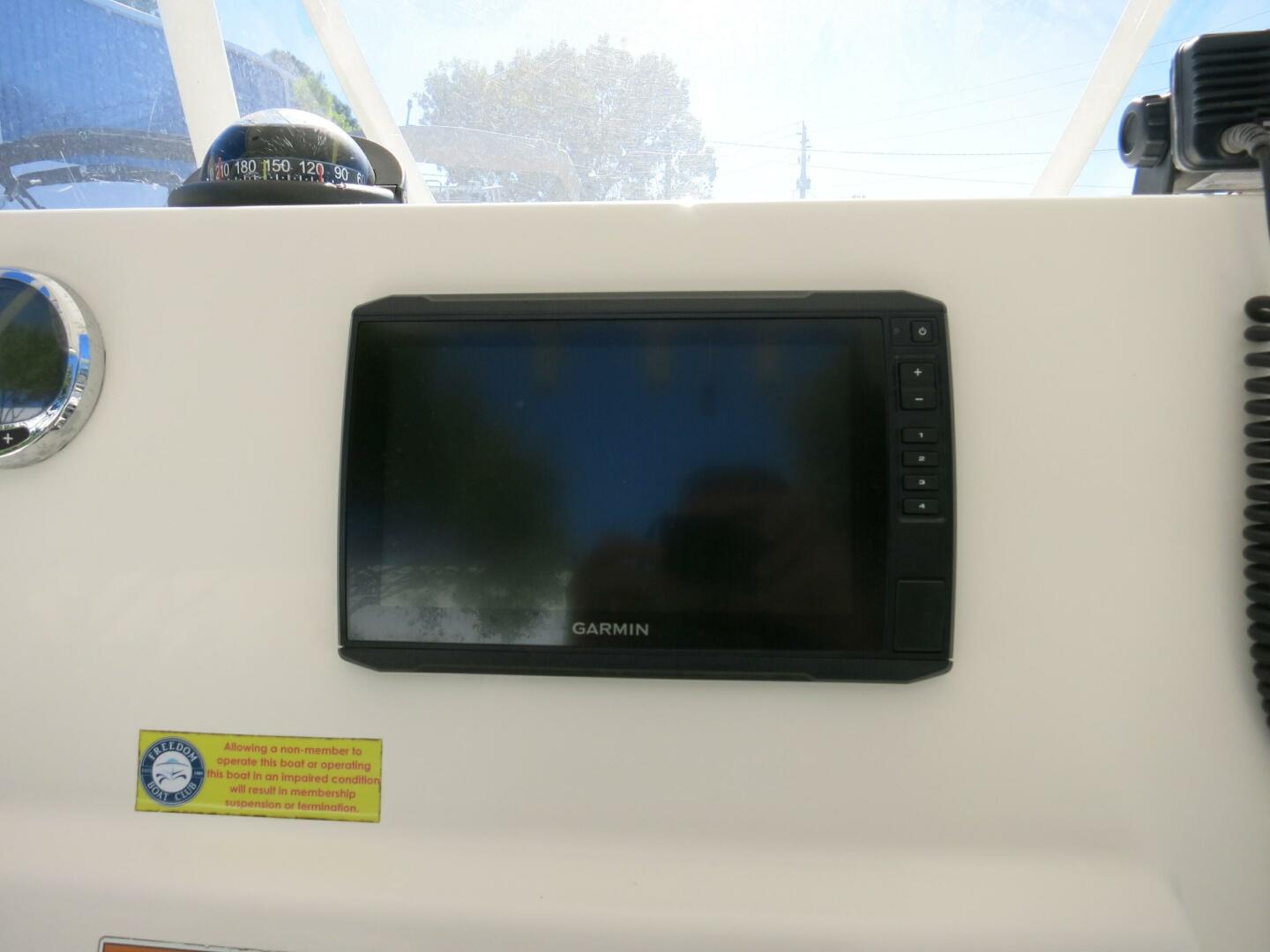 2020 COBIA 237 Center Console Base - Image 19
