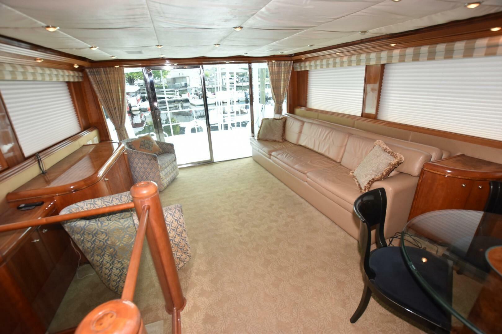 1998 Hatteras 74 Sportdeck - Image 16
