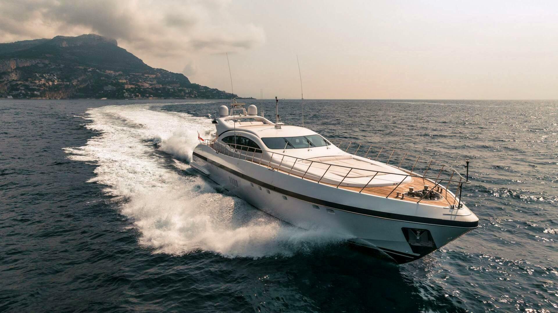 2013 Overmarine Mangusta 108 - Image 2