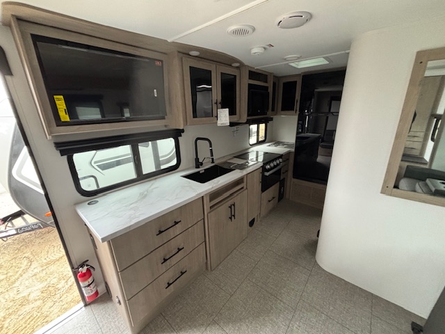 2025 Grand Design Imagine XLS 17MKE - Image 10