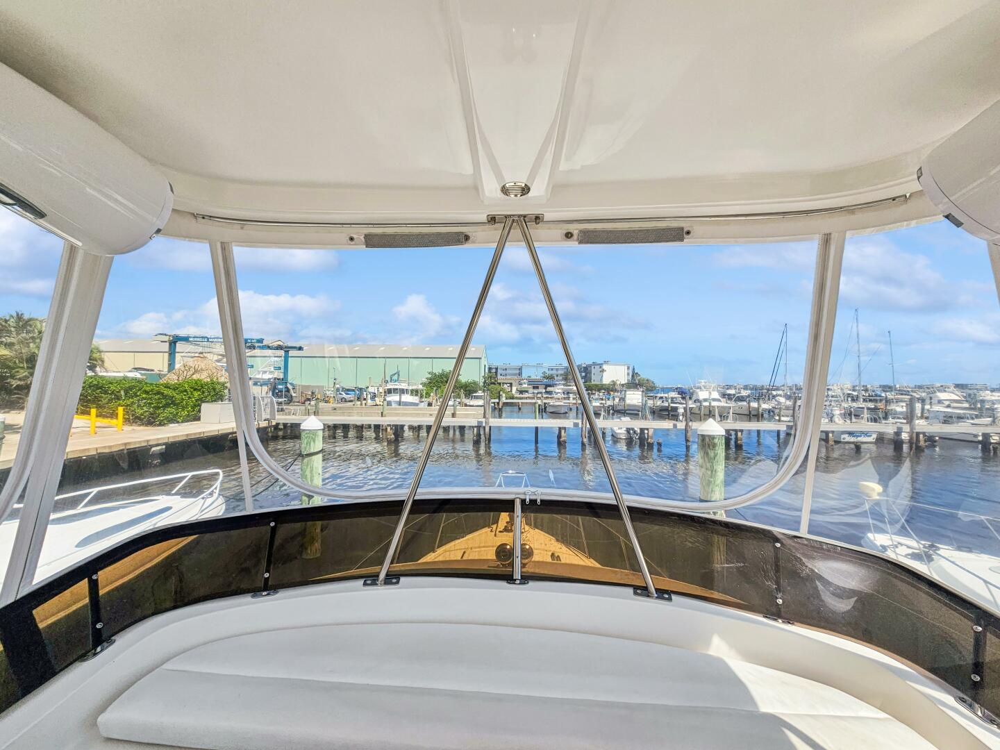 2001 Mediterranean 38 Convertible - Image 5