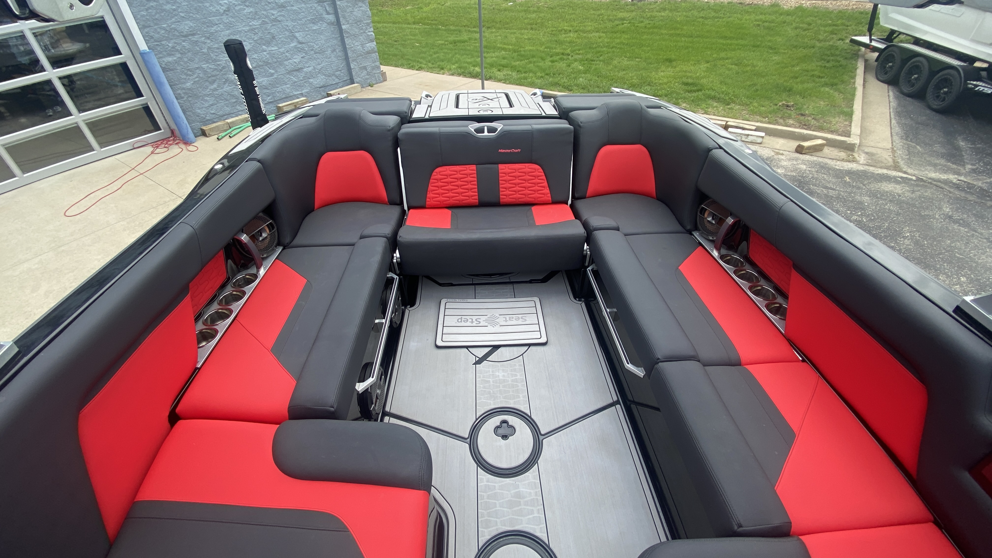 2021 MasterCraft X26 - Image 17