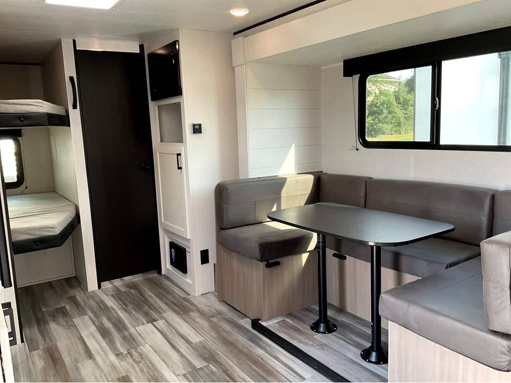 2026 JAYCO Jay Flight SLX 178 DBS - Image 17