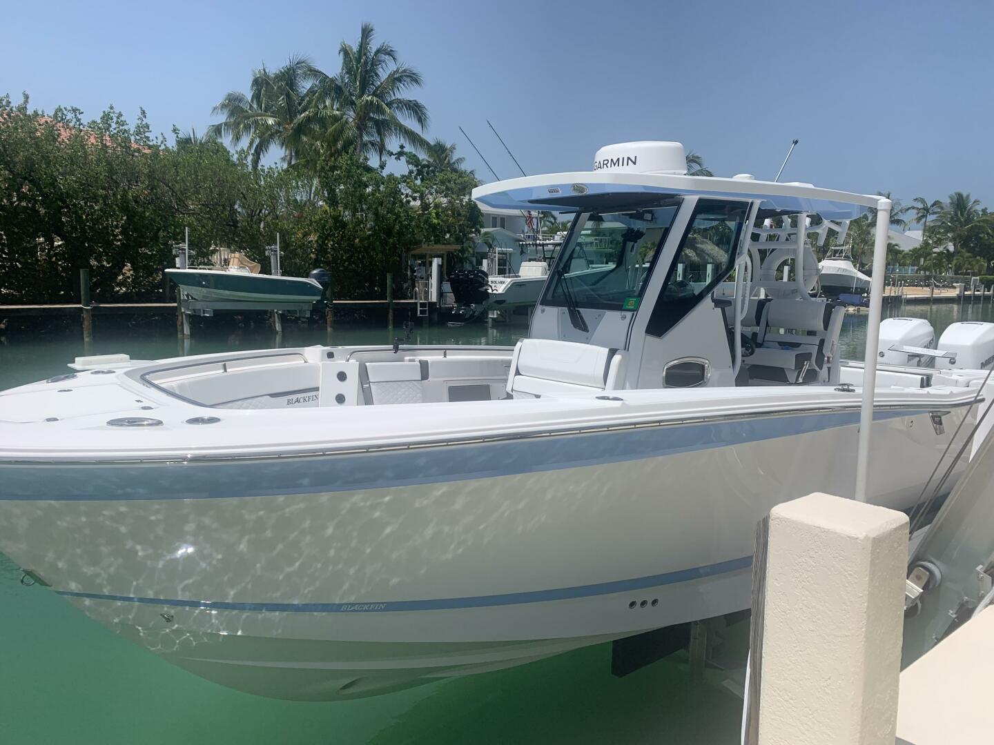 2023 Blackfin 302CC - Image 3