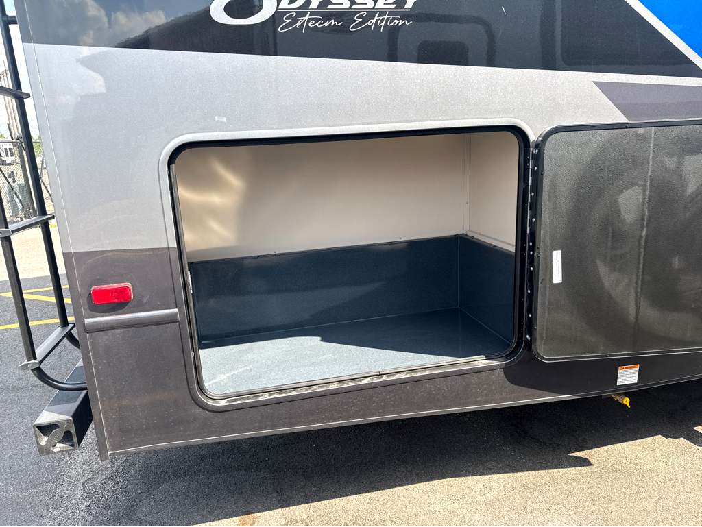 2027 ENTEGRA COACH ODYSSEY 29V - Image 5