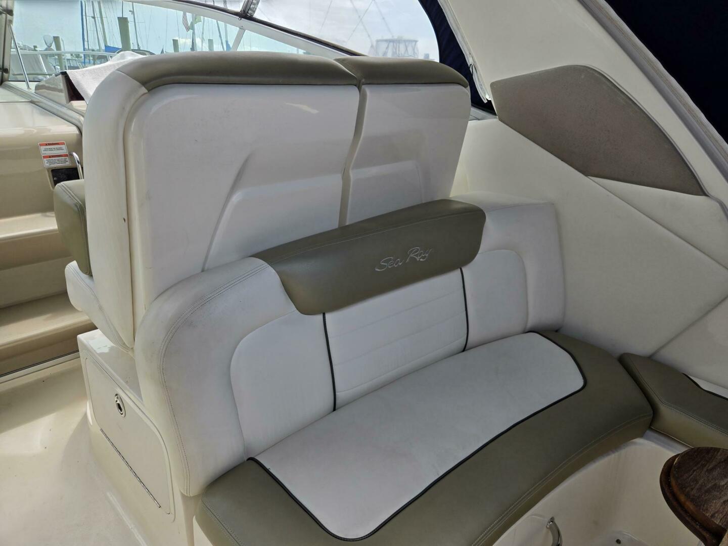 2007 Sea Ray 310 Sundancer - Image 14