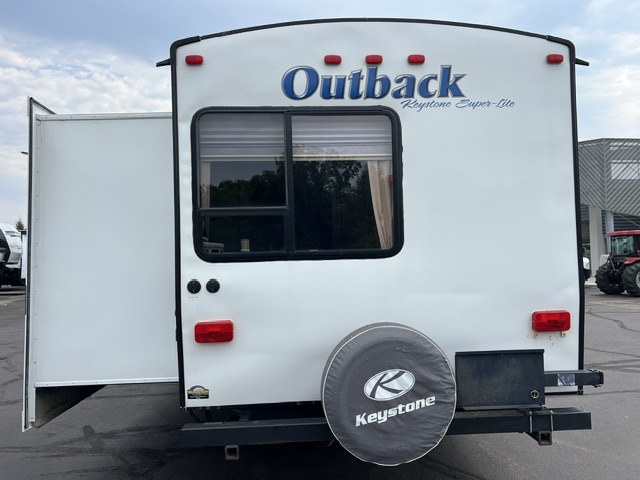 2014 Keystone Outback 323BH - Image 7