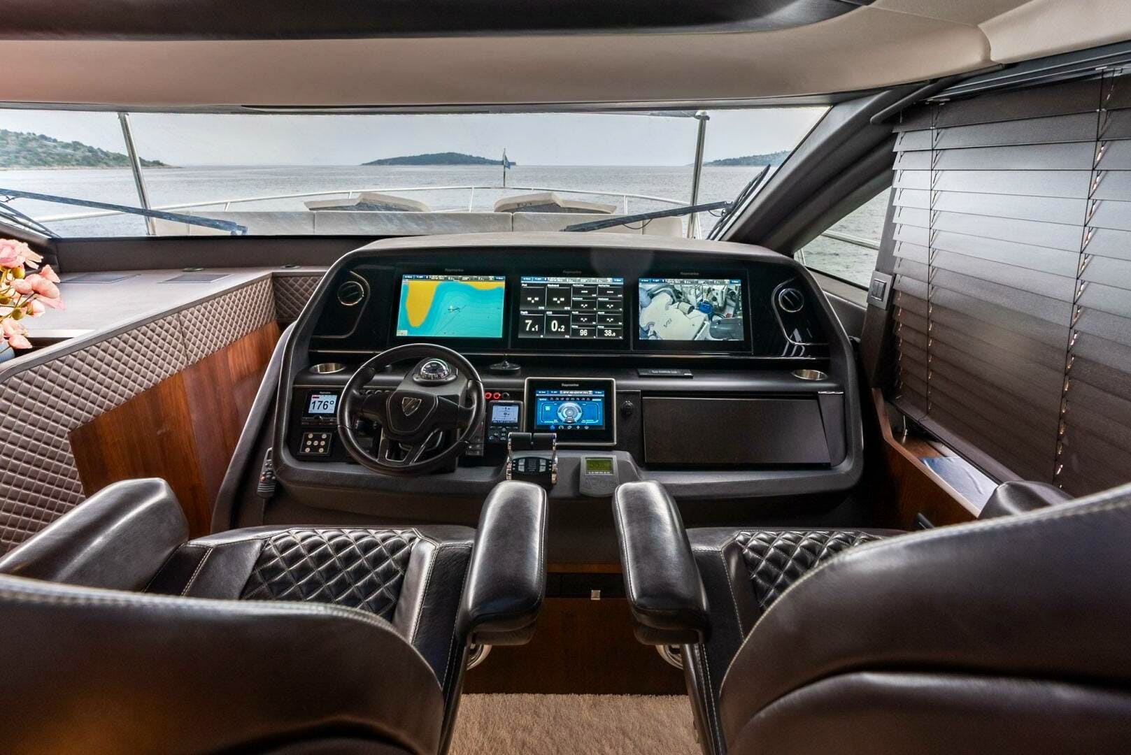 2019 Fairline - Image 16