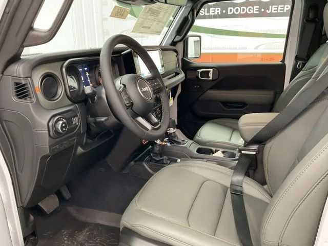 2026 Jeep Gladiator Mojave X 4x4 - Image 16