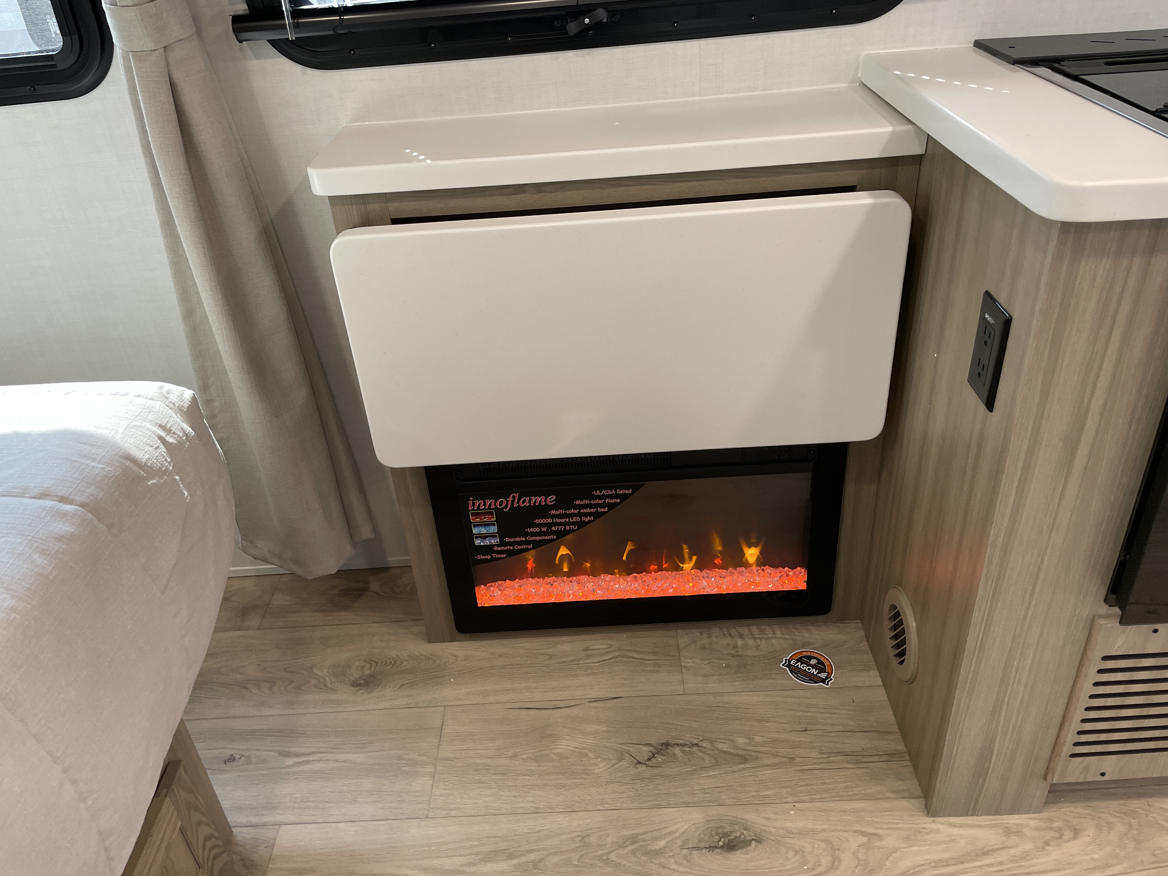 2027 Forest River Rockwood Mini Lite 2205S - Image 9