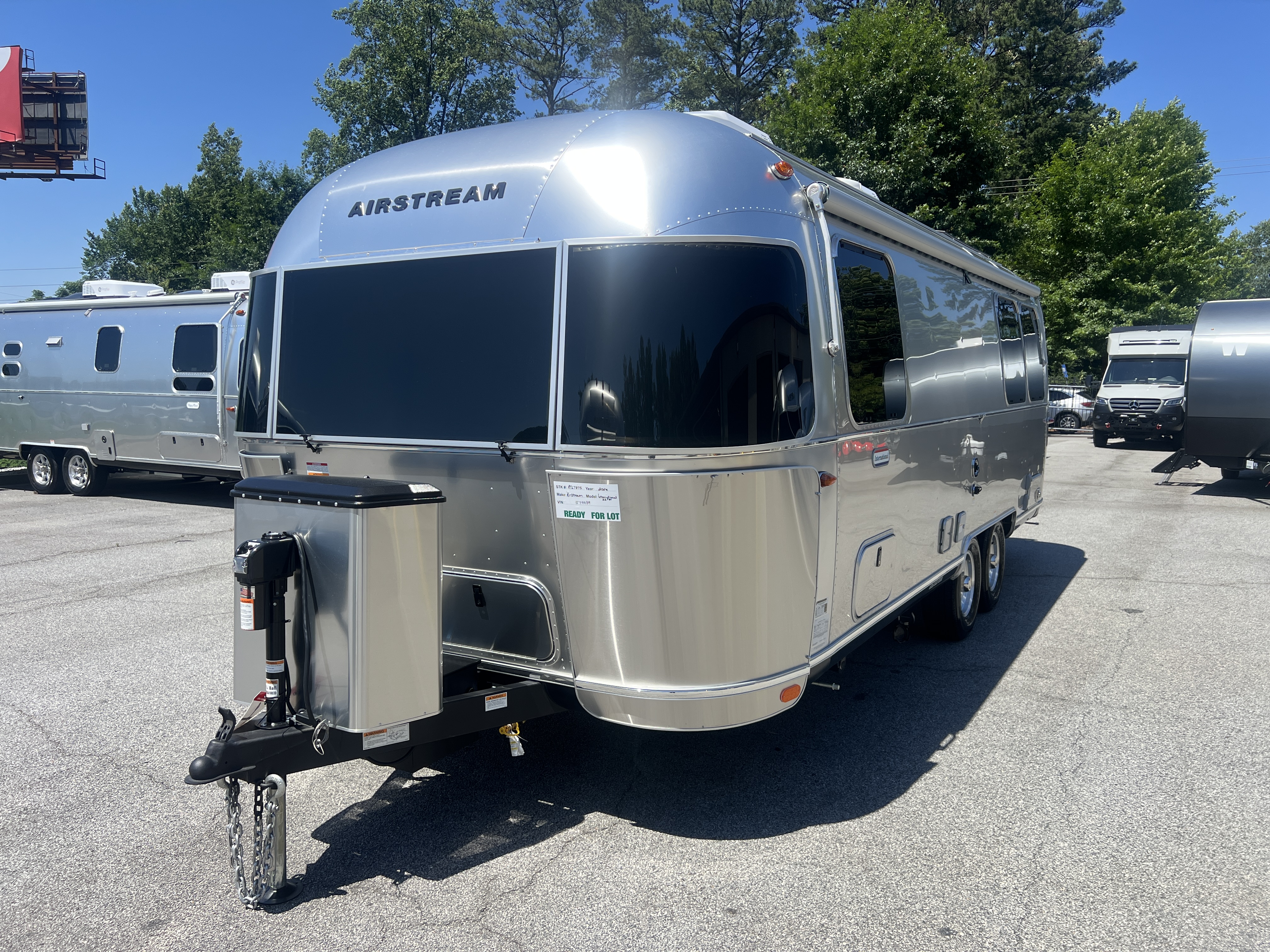 2026 Airstream International 25FB - Image 5