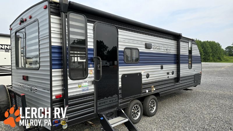 2022 Forest River Cherokee Grey Wolf 23MK - Image 4