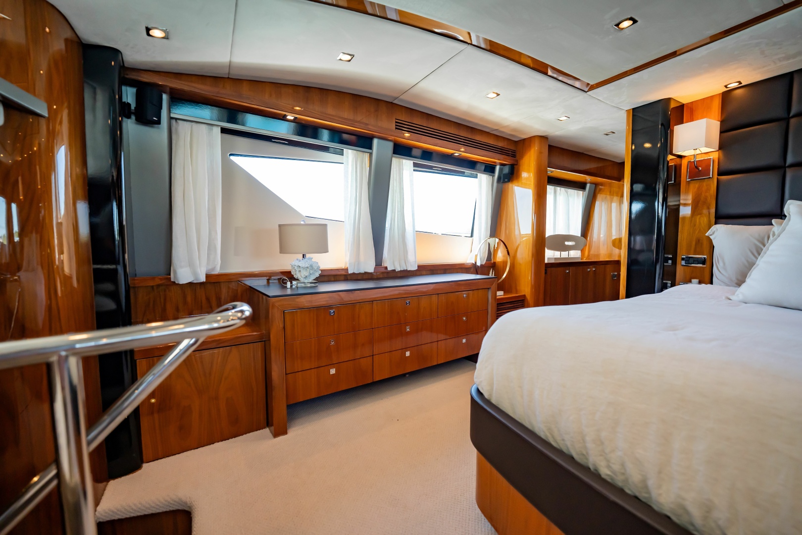 2010 Sunseeker 34 Metre Yacht - Image 46