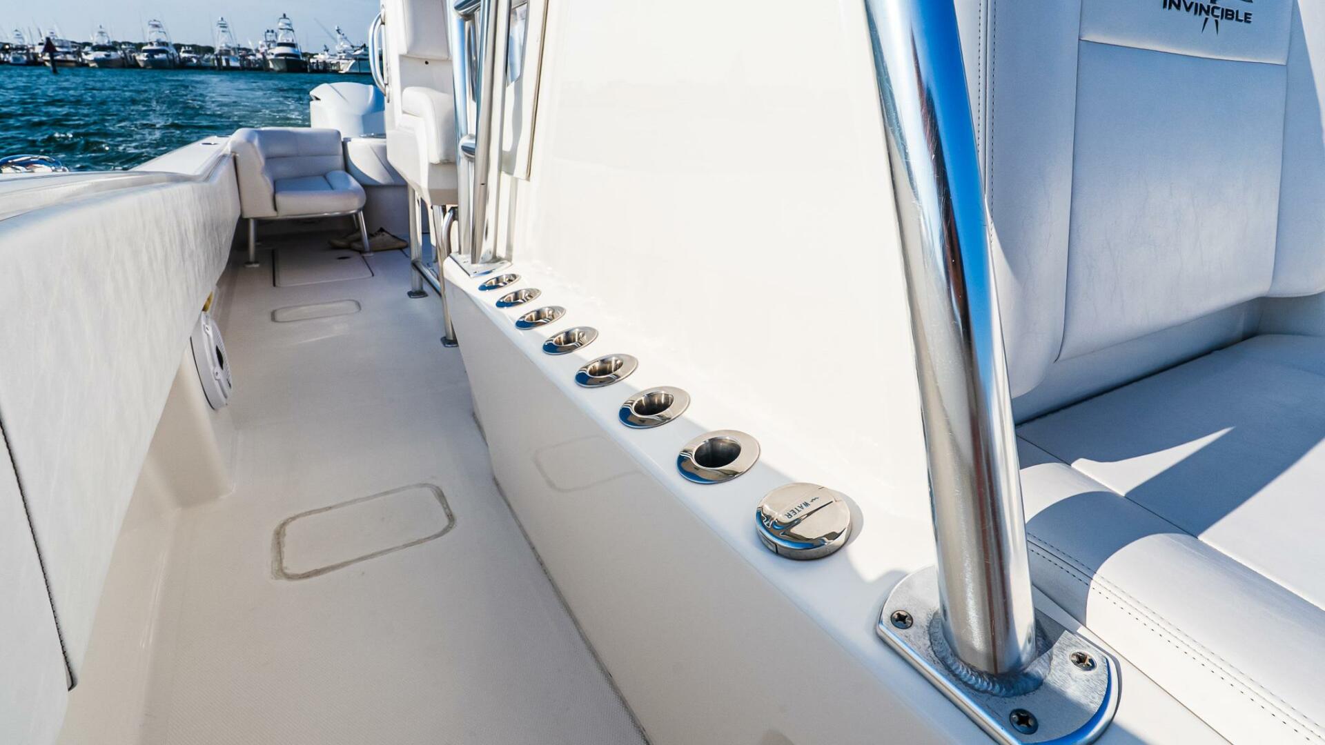 2016 Invincible 33 Open Fisherman Base - Image 22