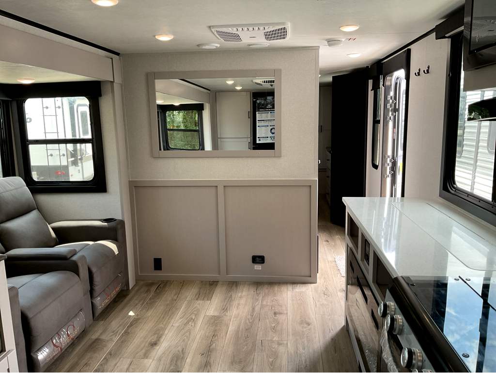 2026 JAYCO Jay Feather 30 RKB - Image 13