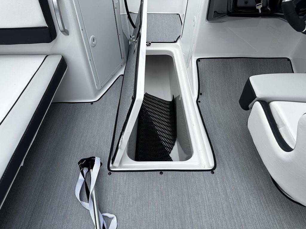 2025 Yamaha Boats AR195 - Image 21