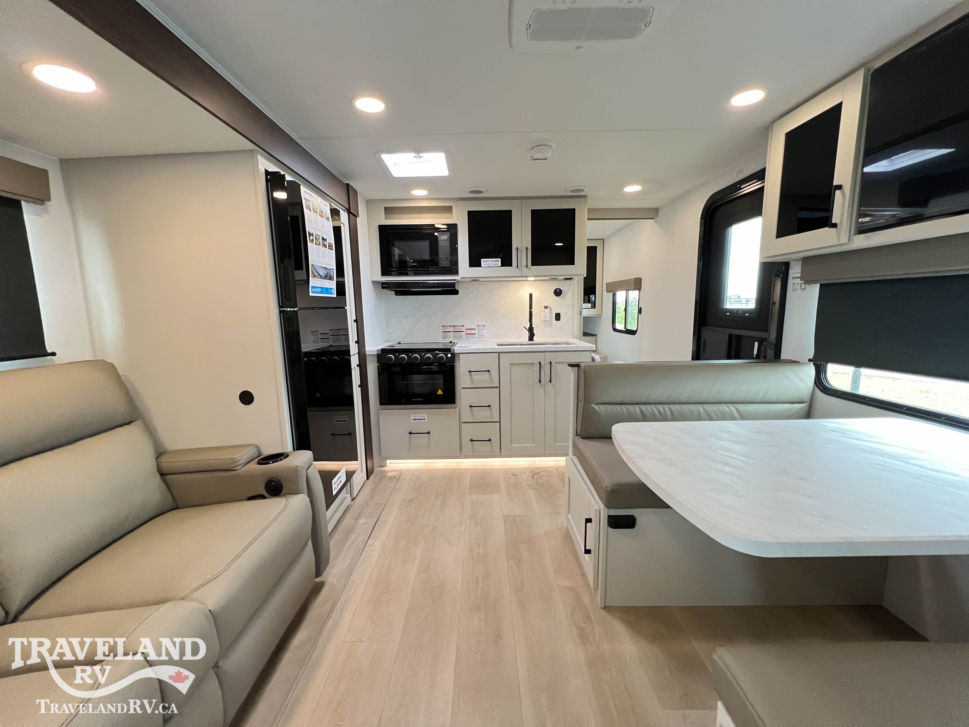 2027 Alliance RV DELTA ULTRA LITE BH255 - Image 4