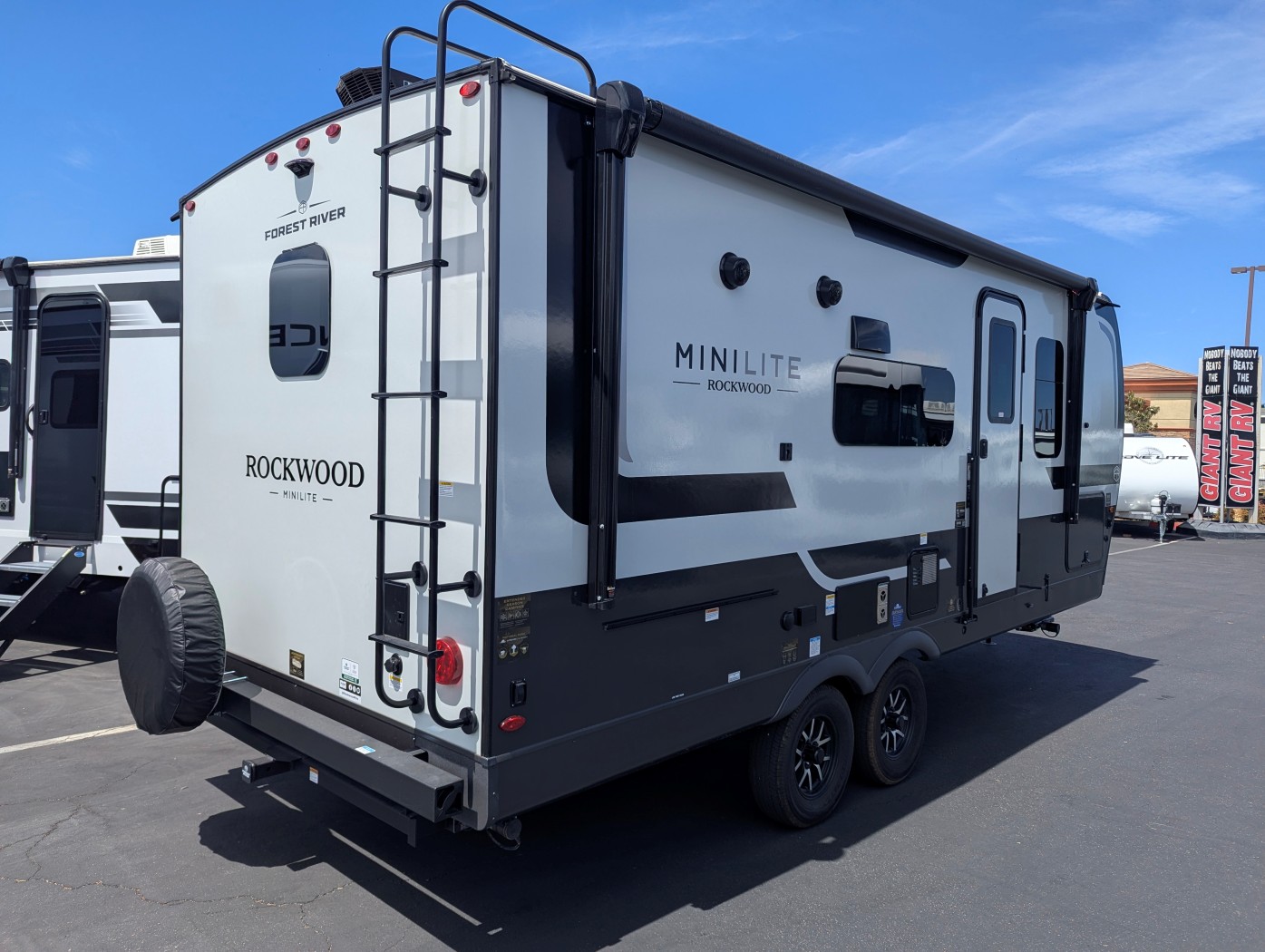 2026 Forest River Rockwood Mini Lite 2214S - Image 5