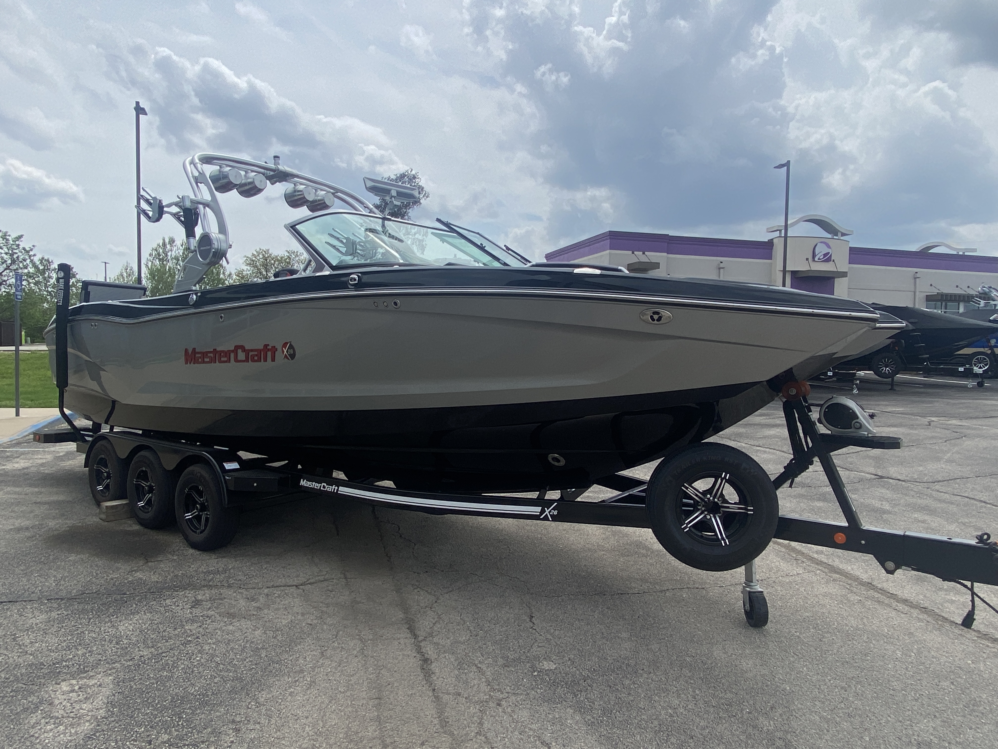 2021 MasterCraft X26 - Image 7