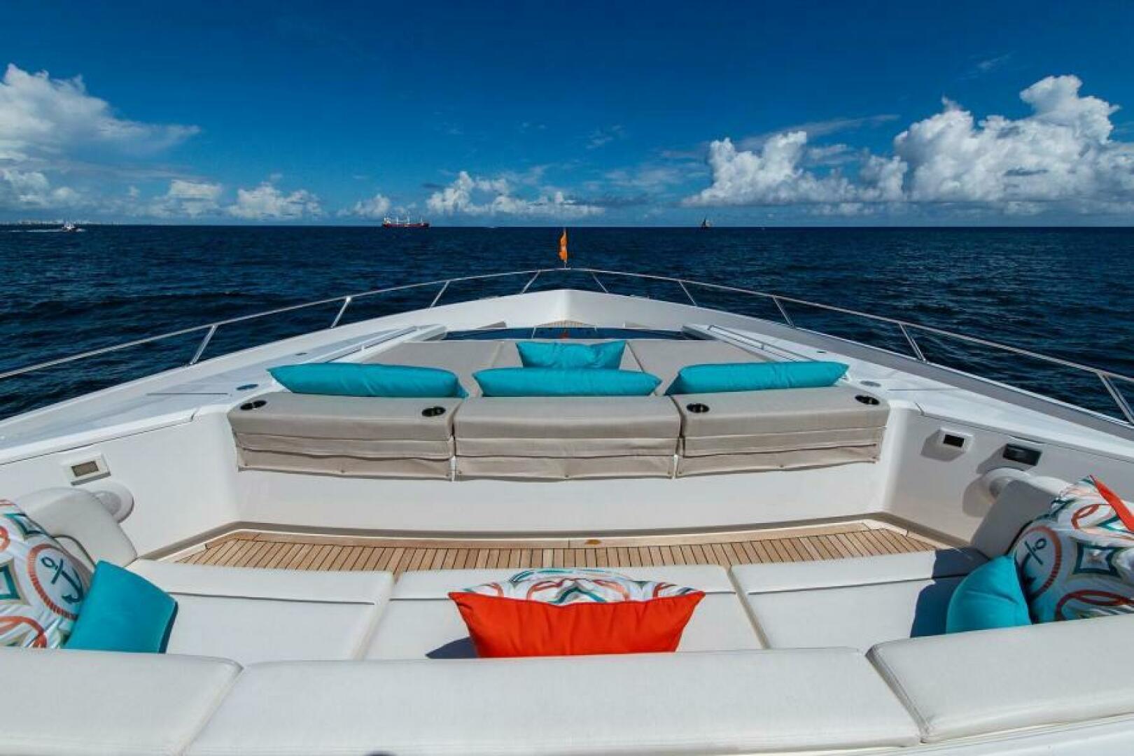 2018 Viking Enclosed Flybridge - Image 61