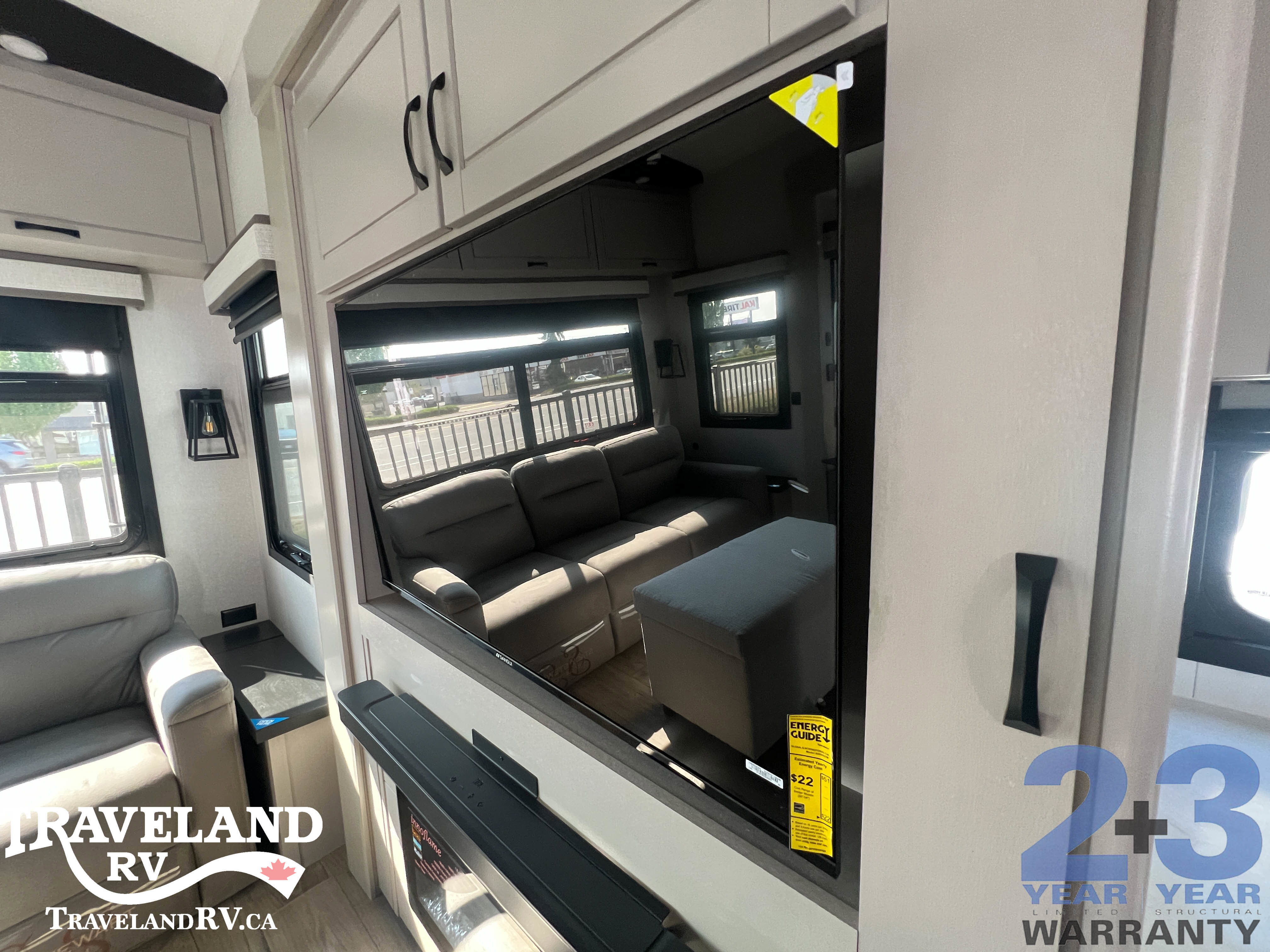 2026 Jayco North Point 377RLBH - Image 19