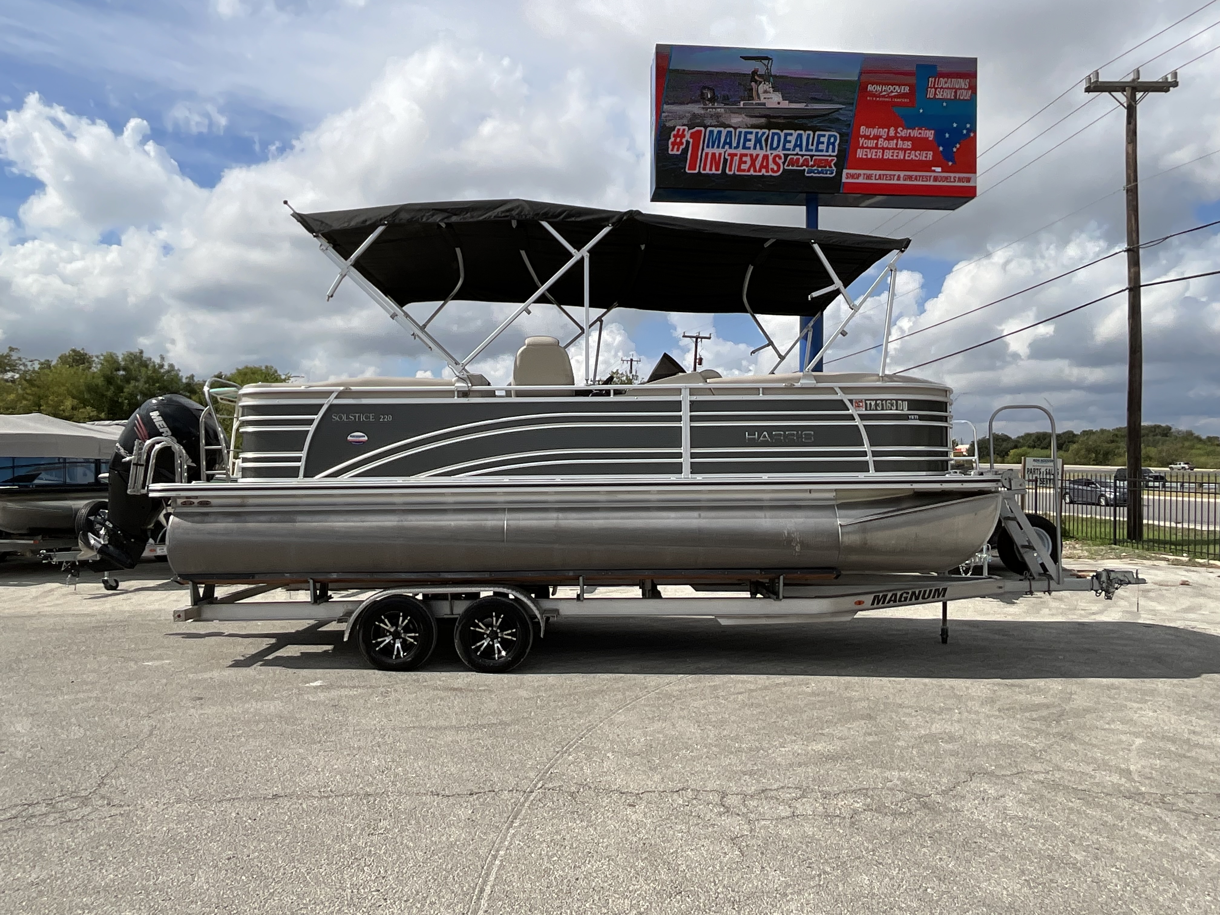 2017 HARRIS 220 SOLSTICE - Image 1