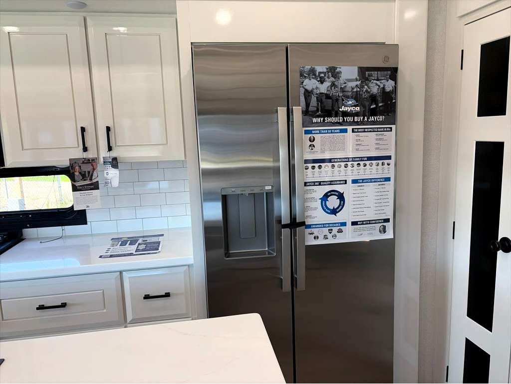 2027 JAYCO PINNACLE 39FBRL - Image 9