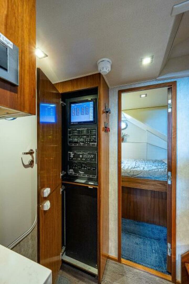 2017 Viking 75 Motoryacht - Image 41