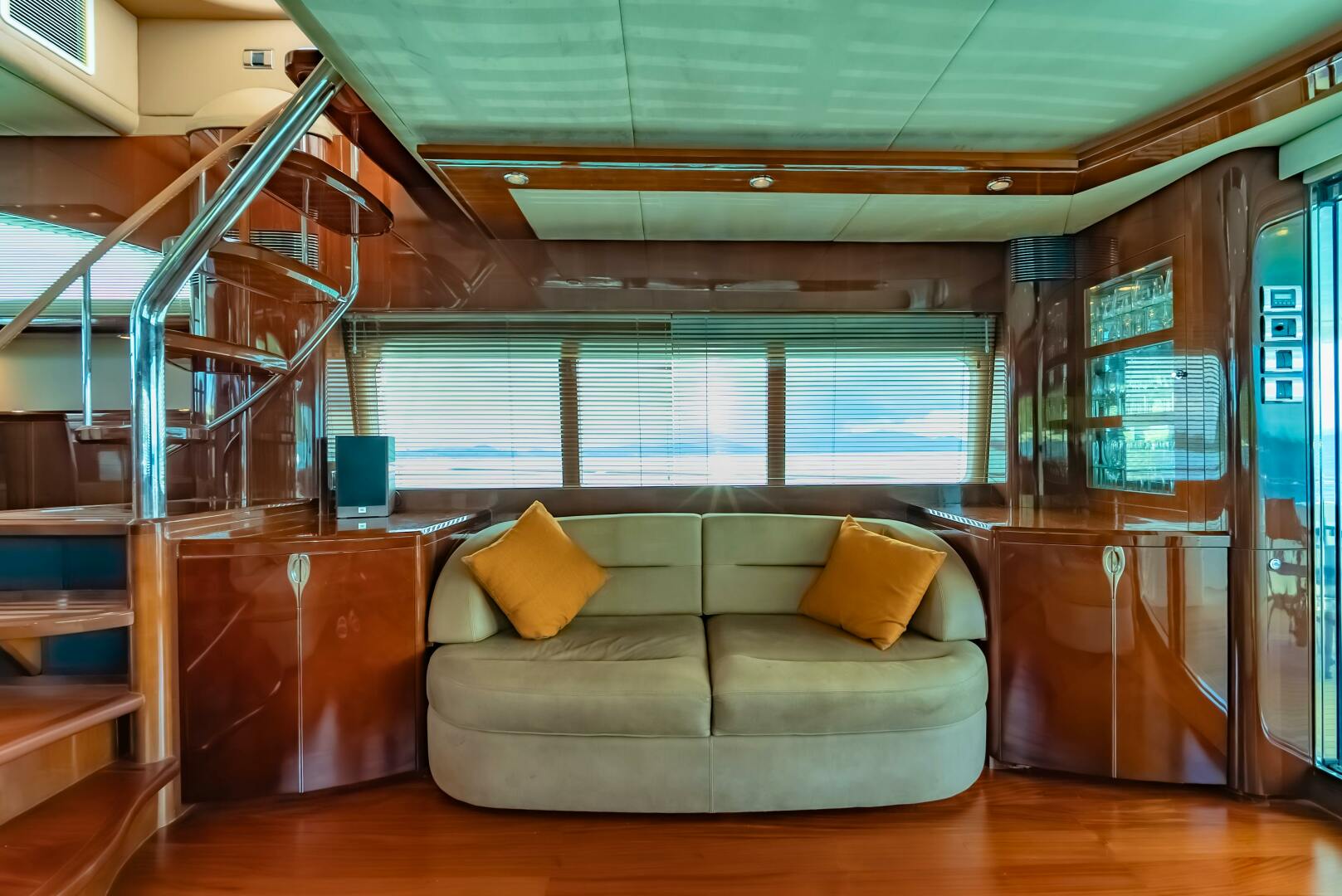 2006 Princess Yachts - Image 10