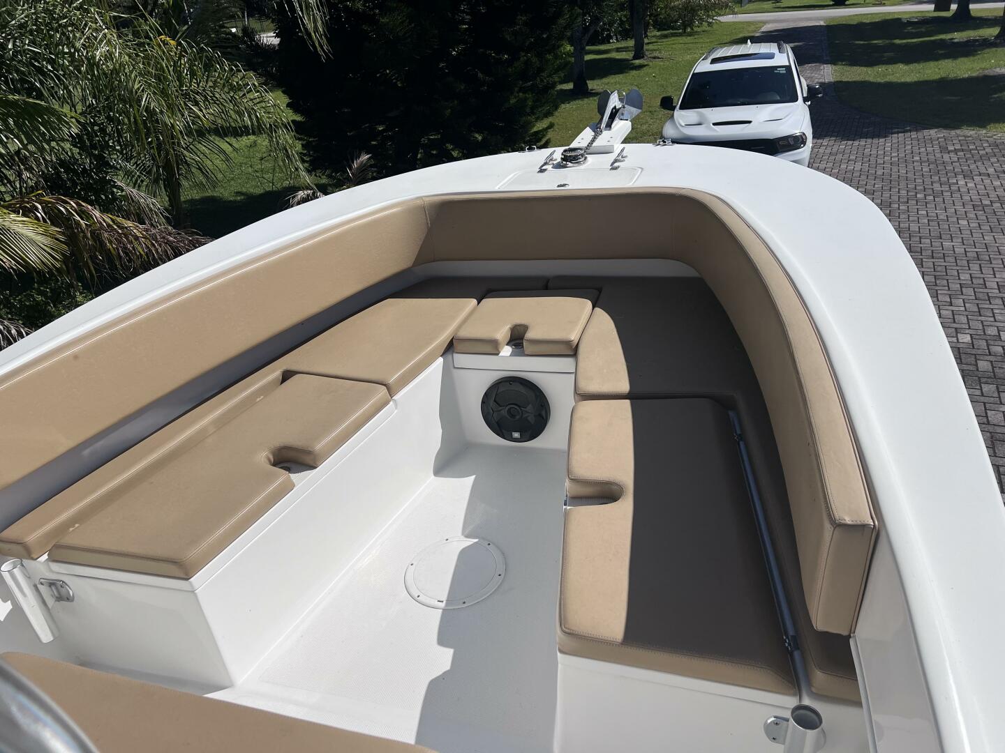 2022 Dusky 278 CENTER CONSOLE - Image 8