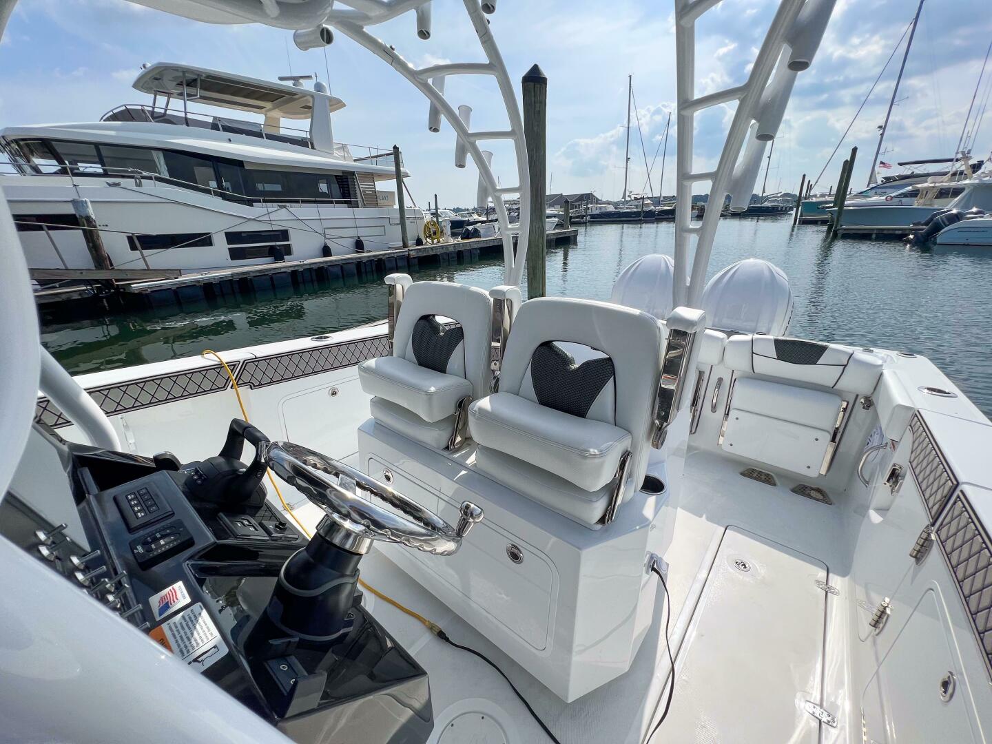 2024 Wellcraft 302 - Image 8