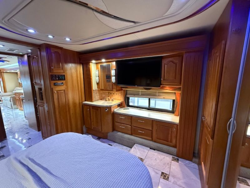 2005 Country Coach Magna 630 45 Rembrandt - Image 19