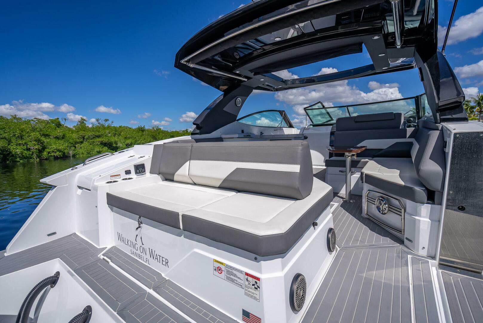 2022 Cruisers Yachts GLS OB - Image 35
