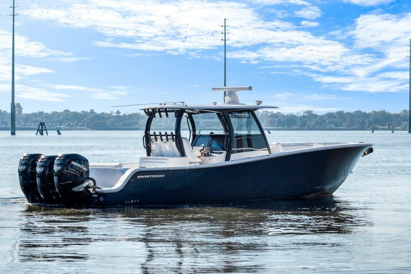 2022 Sportsman Open 352 Center Console - Image 5