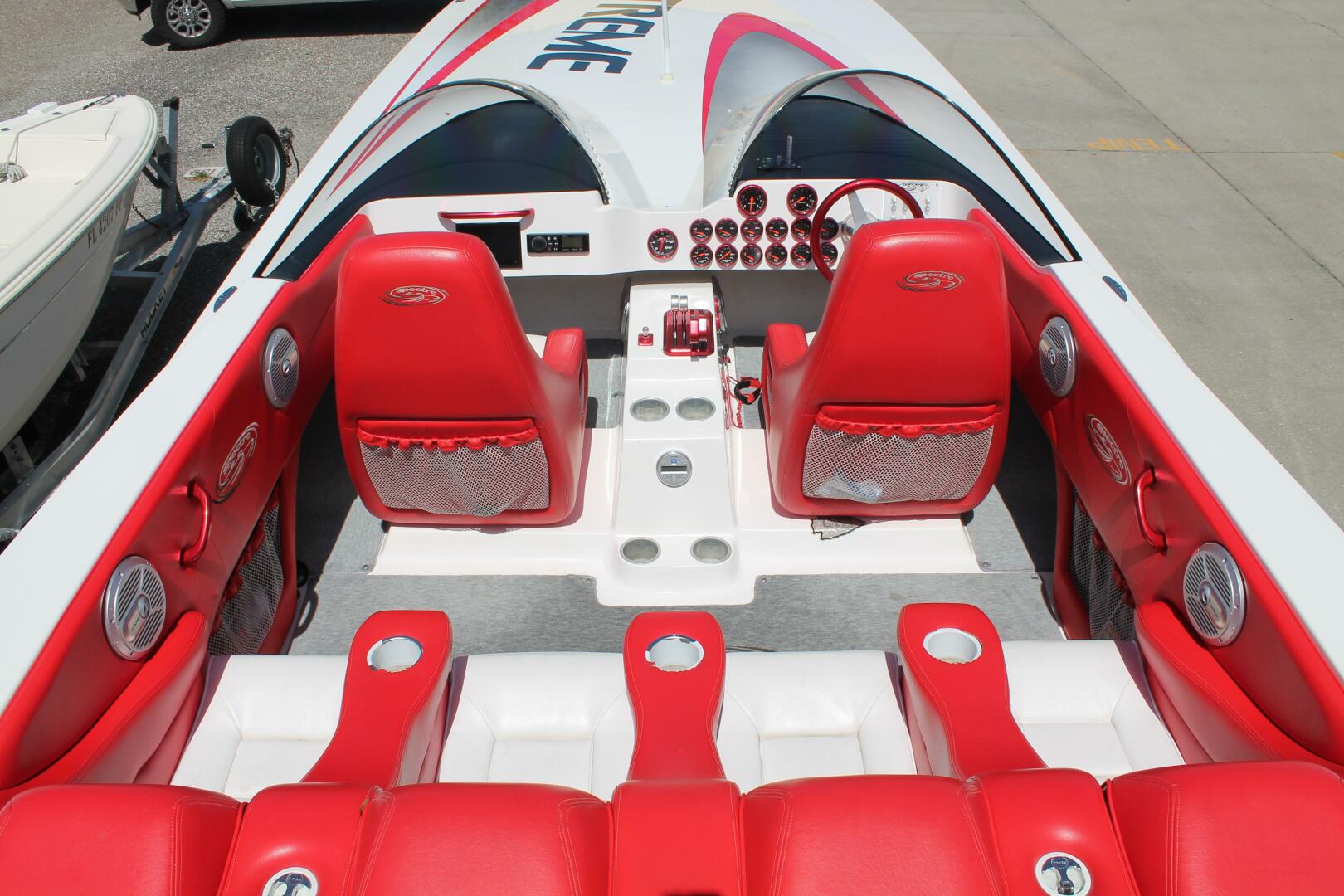 2004 Spectre - Image 8