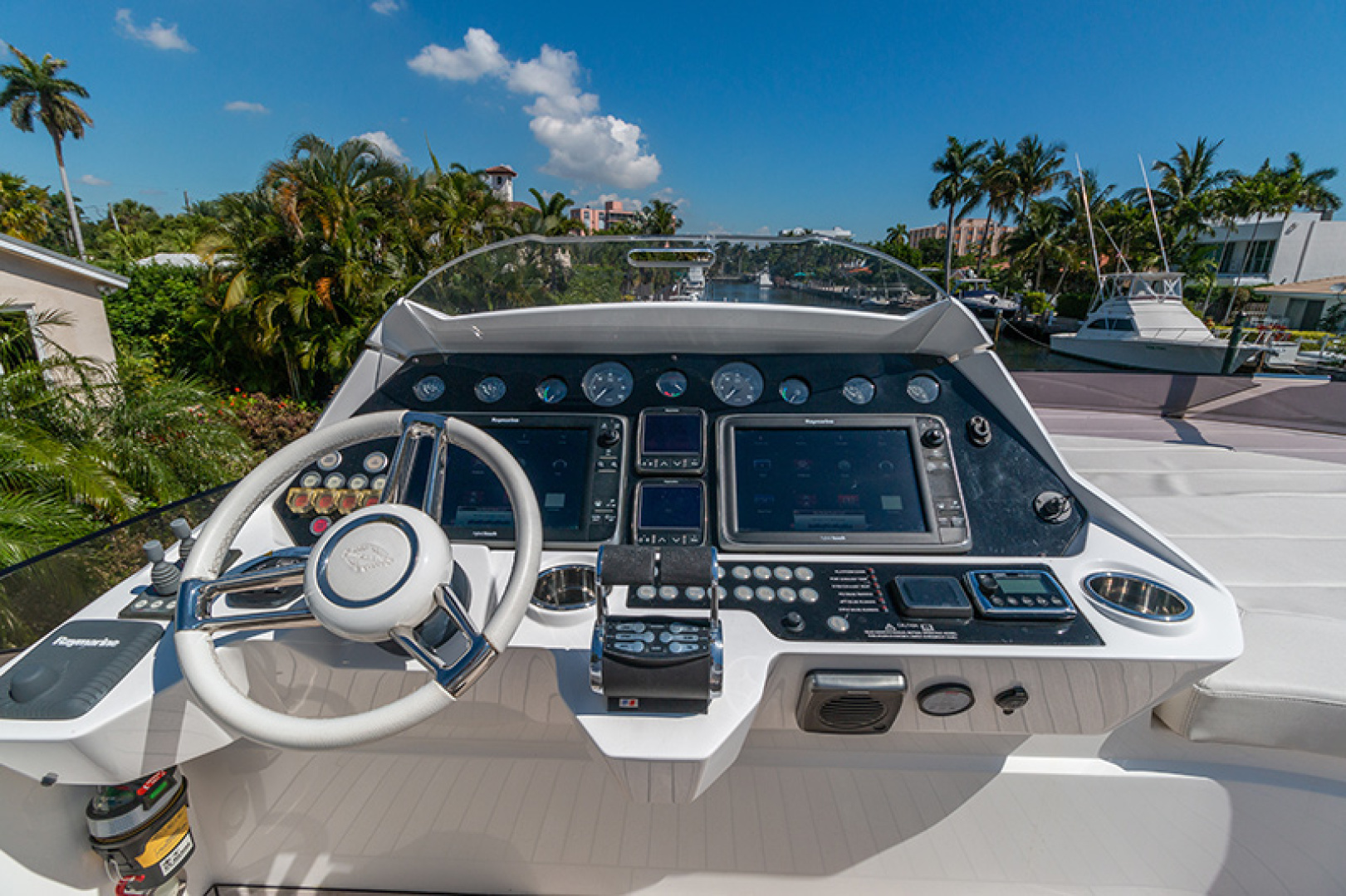 2015 Sunseeker Sport Yacht 68 - Image 30