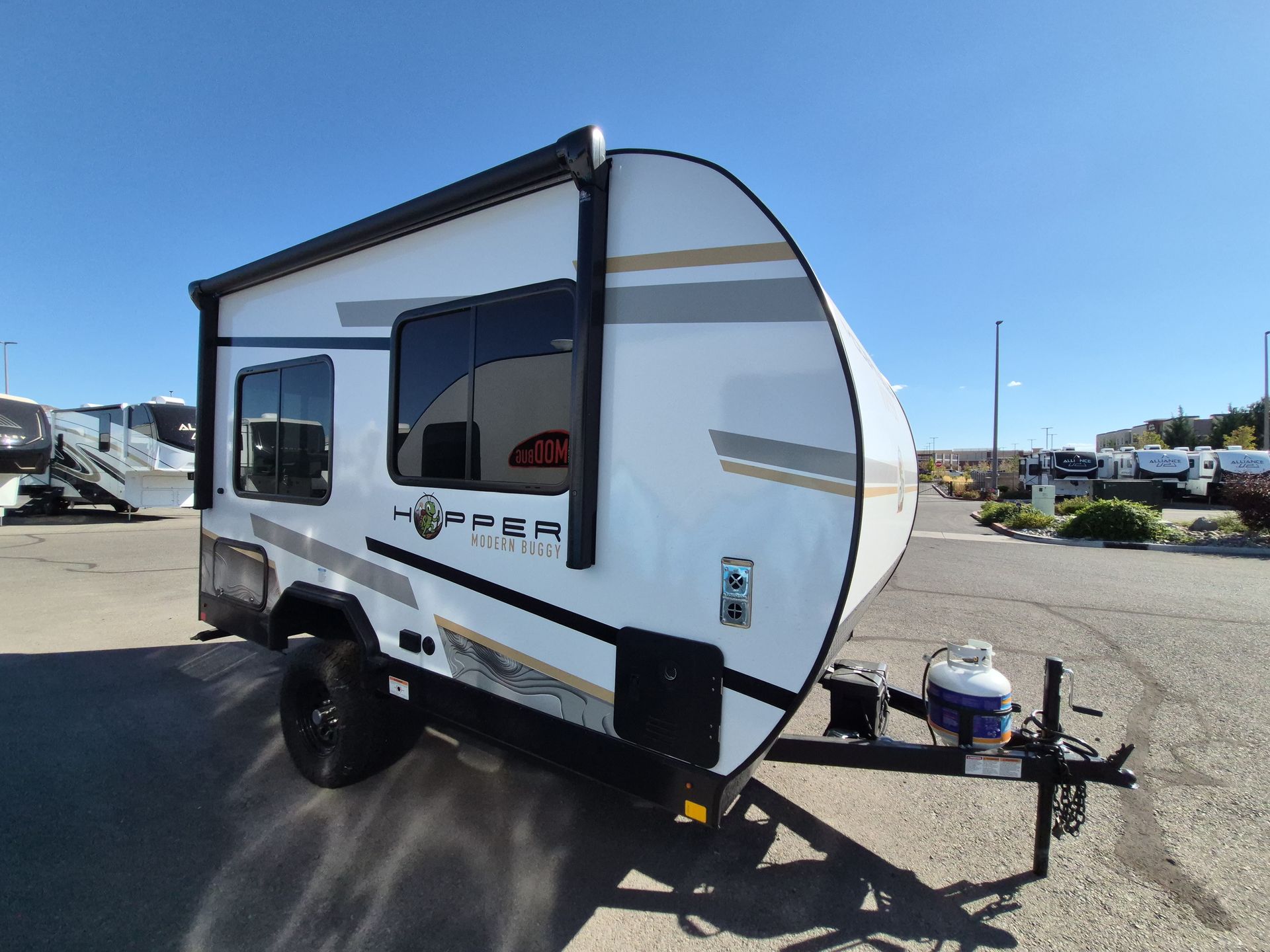 2027 Modern Buggy Hopper 1 - Image 2
