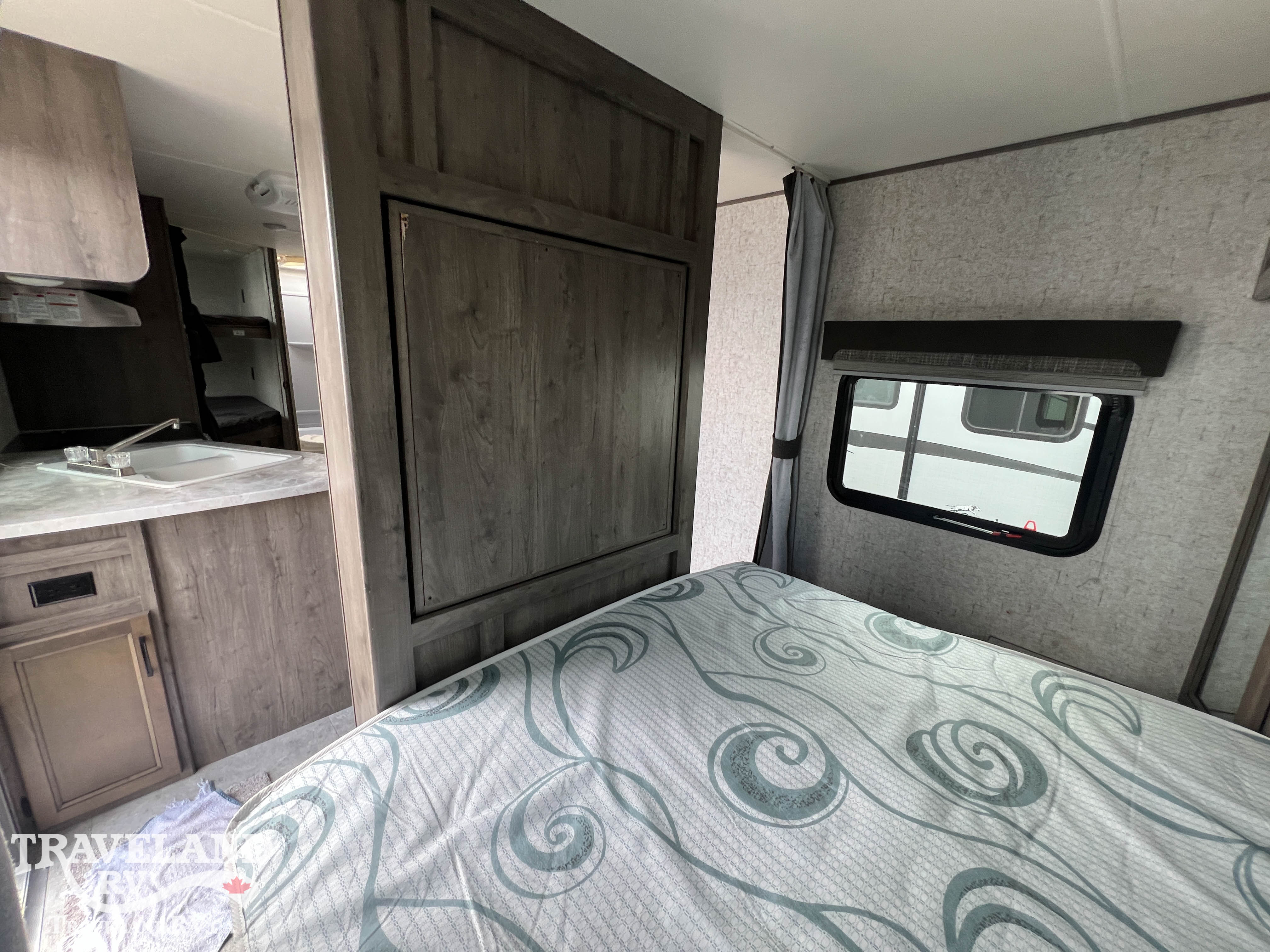 2020 COACHMEN APEX NANO 245BHS - Image 9