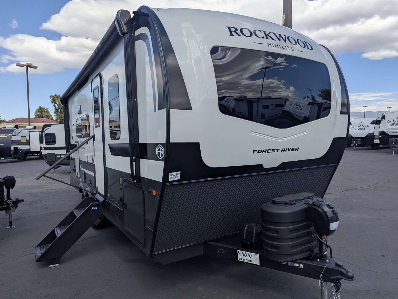 2027 Forest River Rockwood Mini Lite 2213S - Image 1