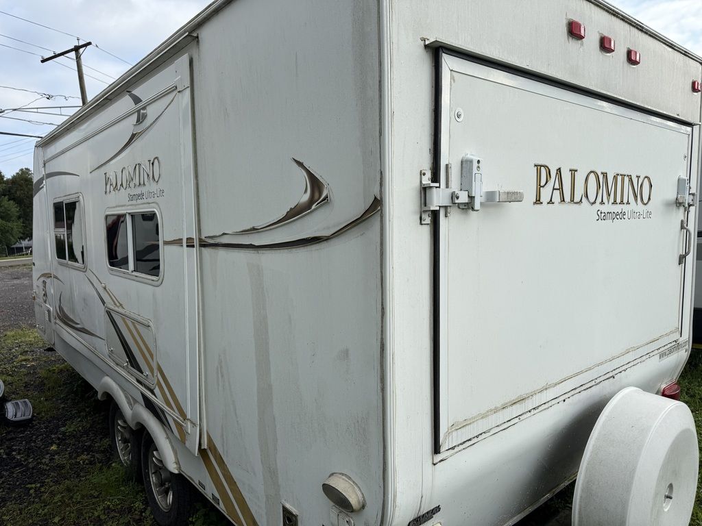 2011 Palamino Palomino - Image 3