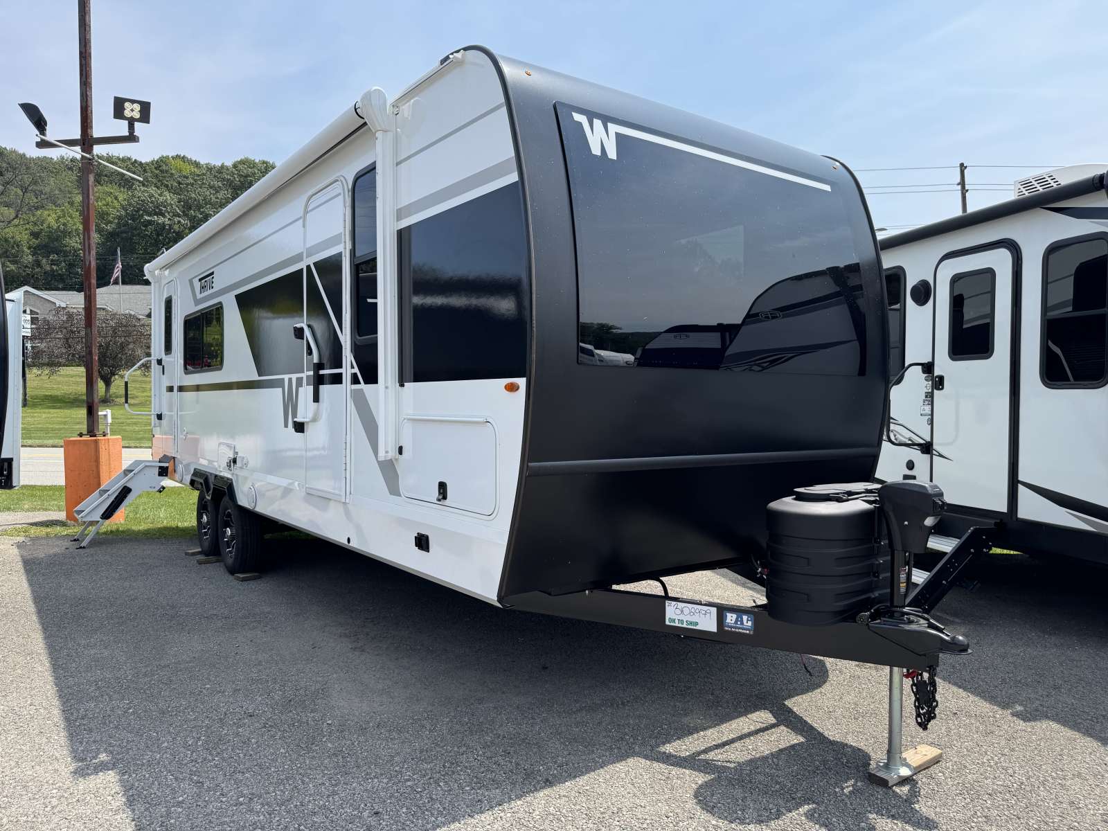 2026 Winnebago Thrive