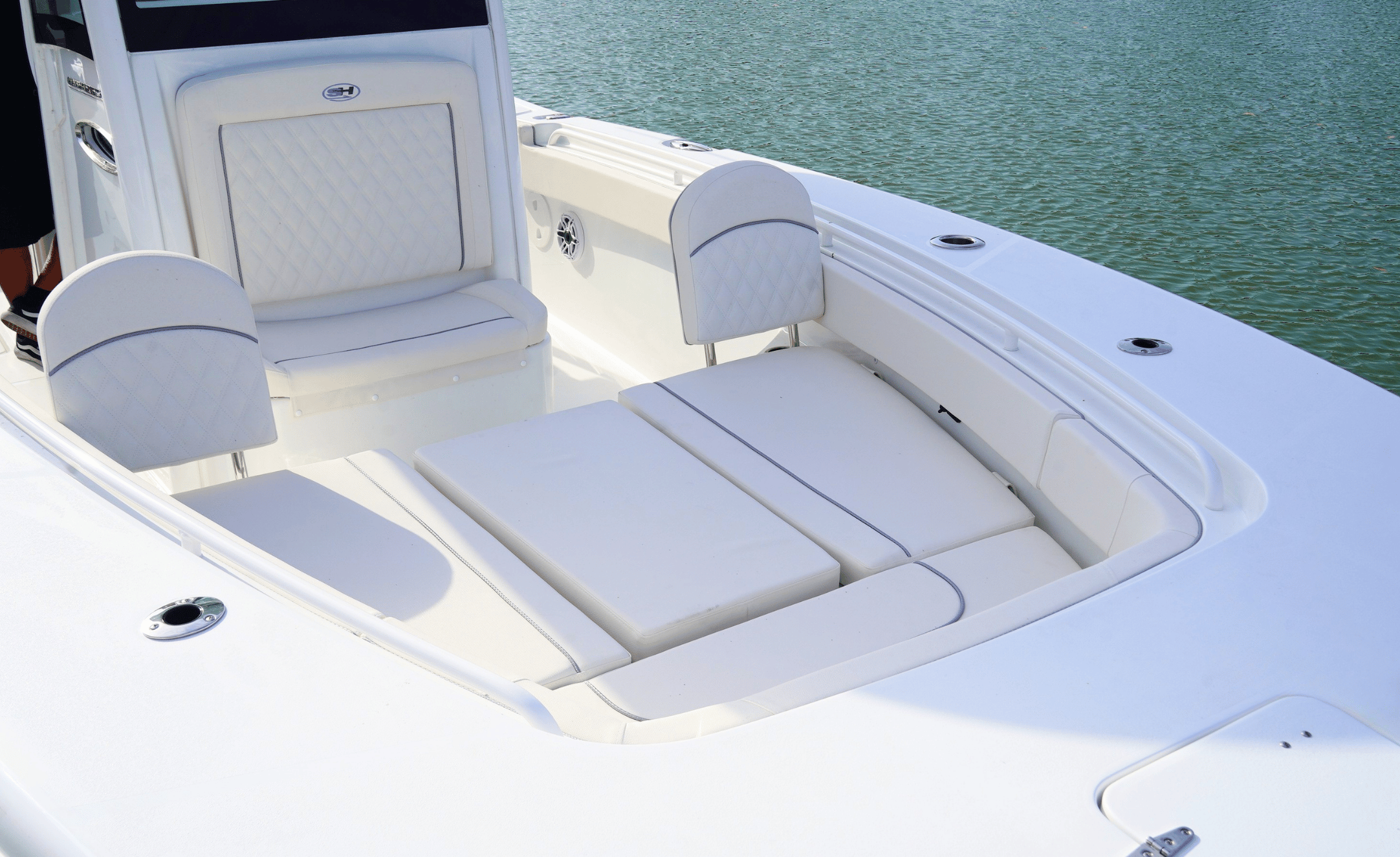 2027 SEA HUNT ULTRA 265SE - Image 25