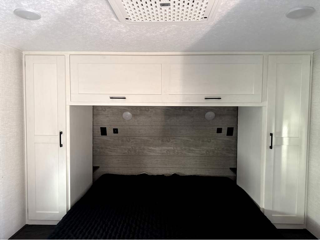 2025 VENTURE RV SIENNA 281VQB - Image 24