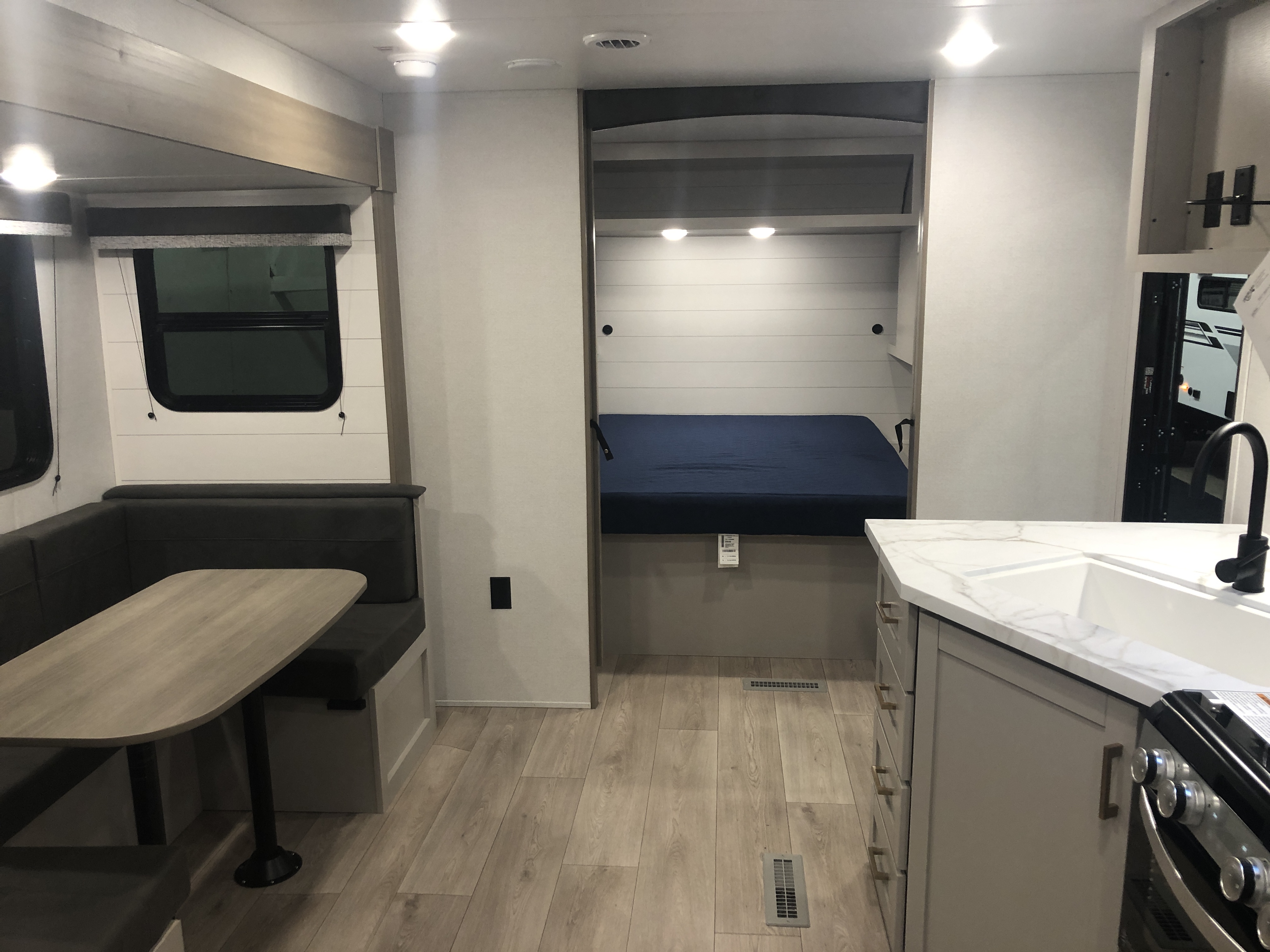2027 Jayco Jay Flight SLX 245BHSW - Image 4